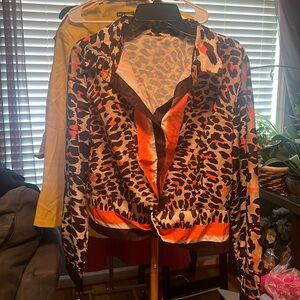 ChicMe XL blouse. Wrap knot in front/bottom, button up, animal print, NWOT